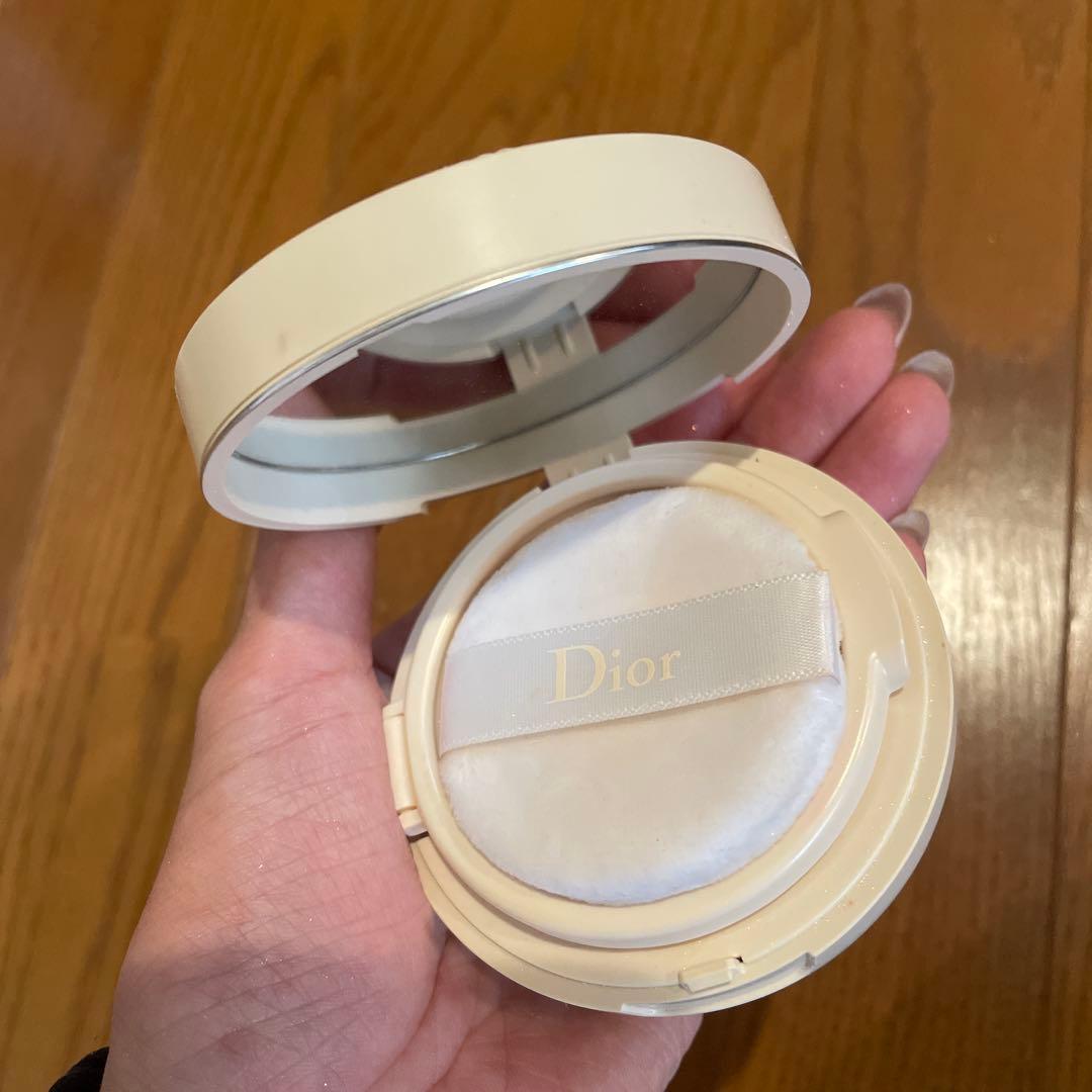 DIOR スキンエヴァークッションパウダー