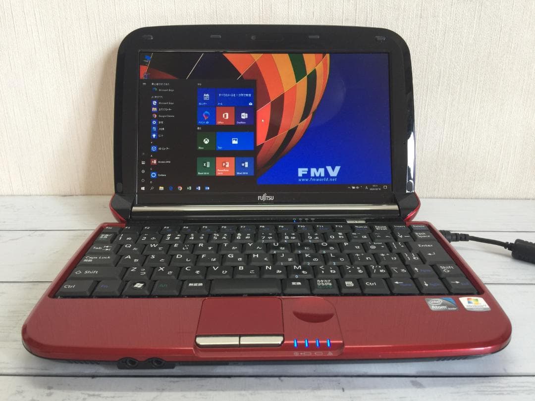 富士通 LOOX M/G2 10.1型/赤/ コンパクト/Office/Win