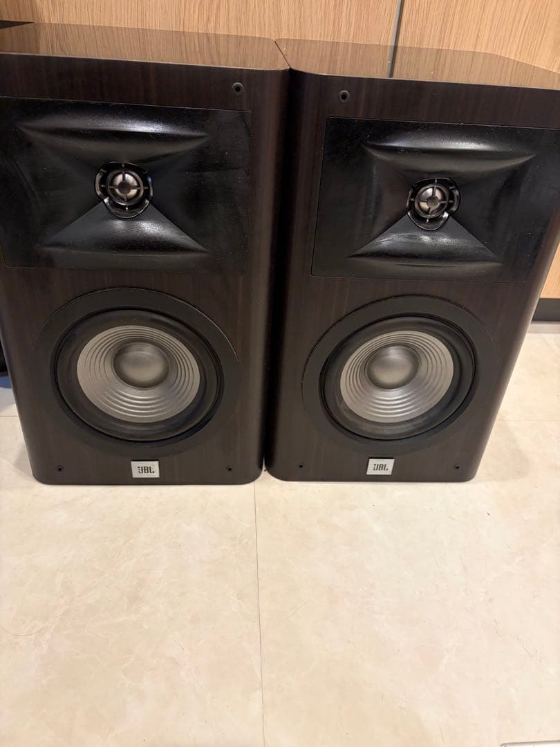 スピーカー・ウーファー JBL Studio 230