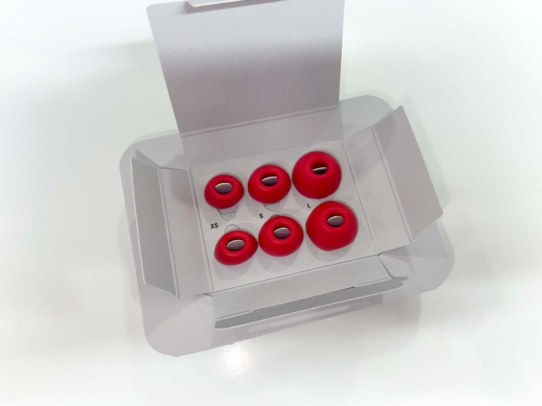 Beats Solo Buds レッド イヤフォン
