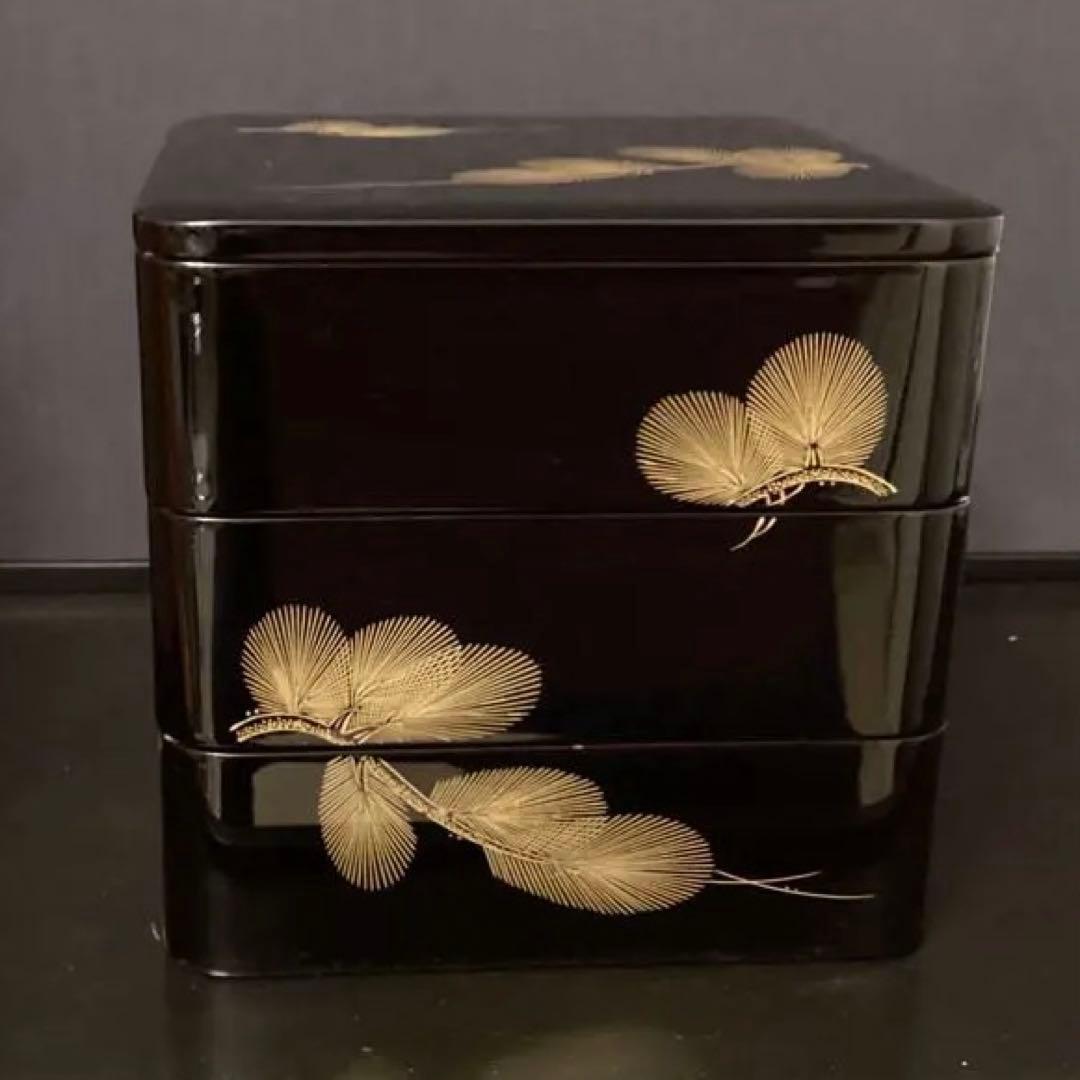 輪島塗　三段重　古美術　木箱付 お正月/祝膳　18×18×17cm