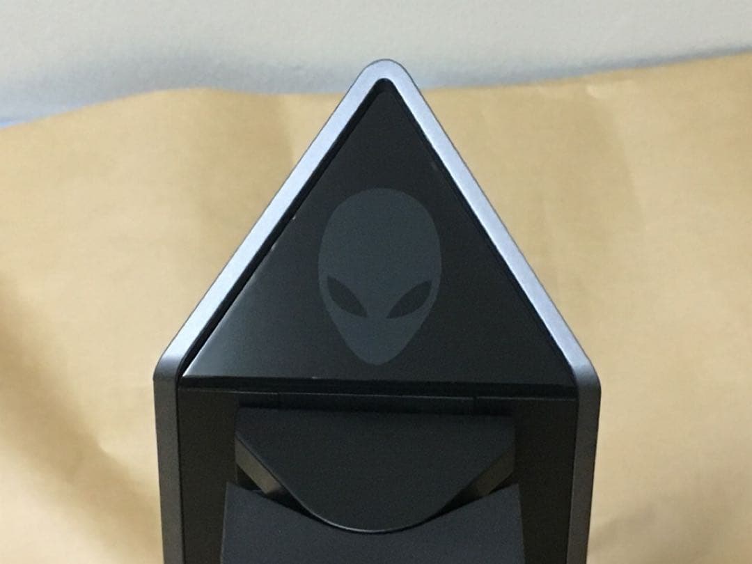 Alienware 25 ゲームモニター – AW2518H