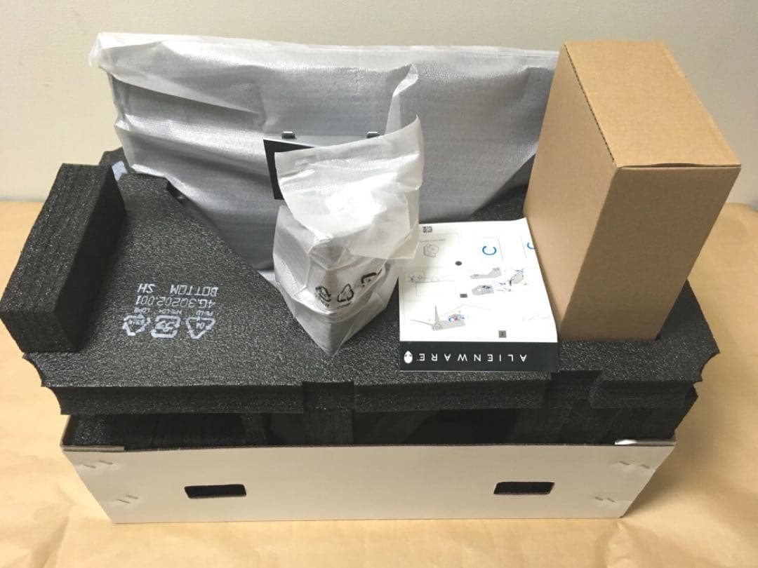 Alienware 25 ゲームモニター – AW2518H
