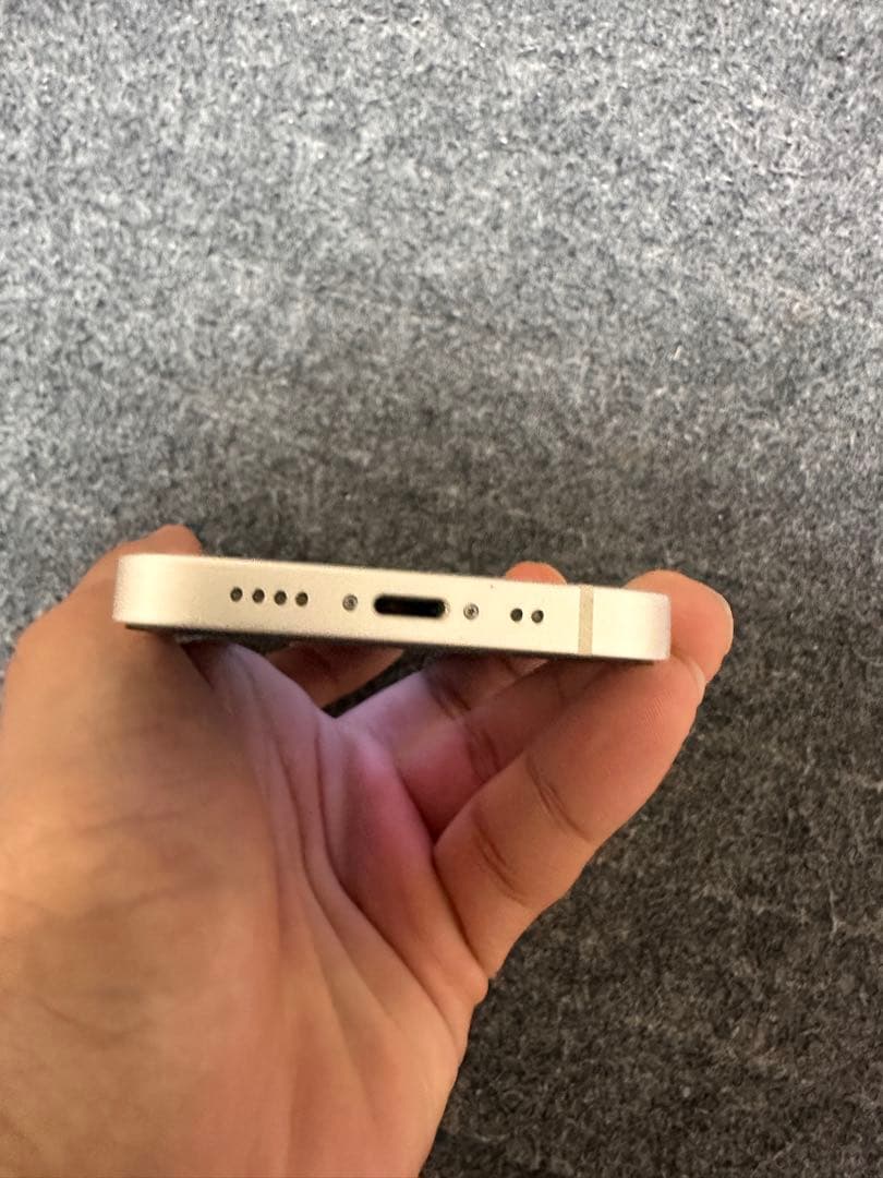 I*i様 iPhone 13 mini 128GB スターライト 美品