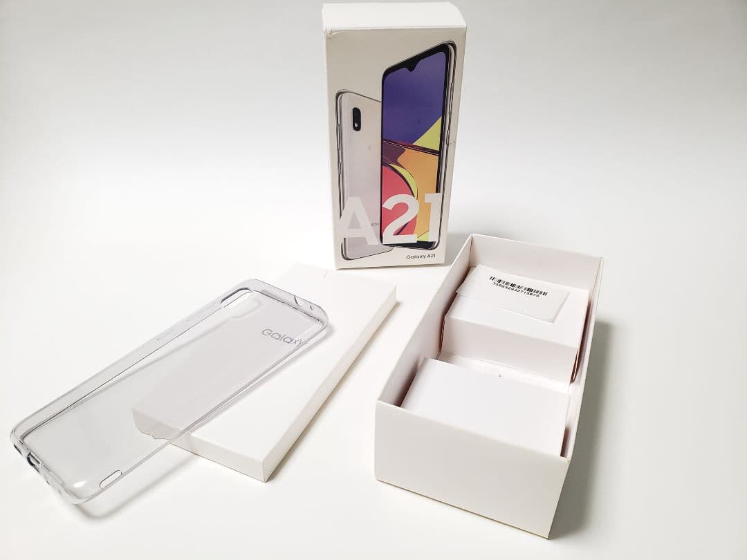 Samsung Galaxy A21 SCV49 ホワイト