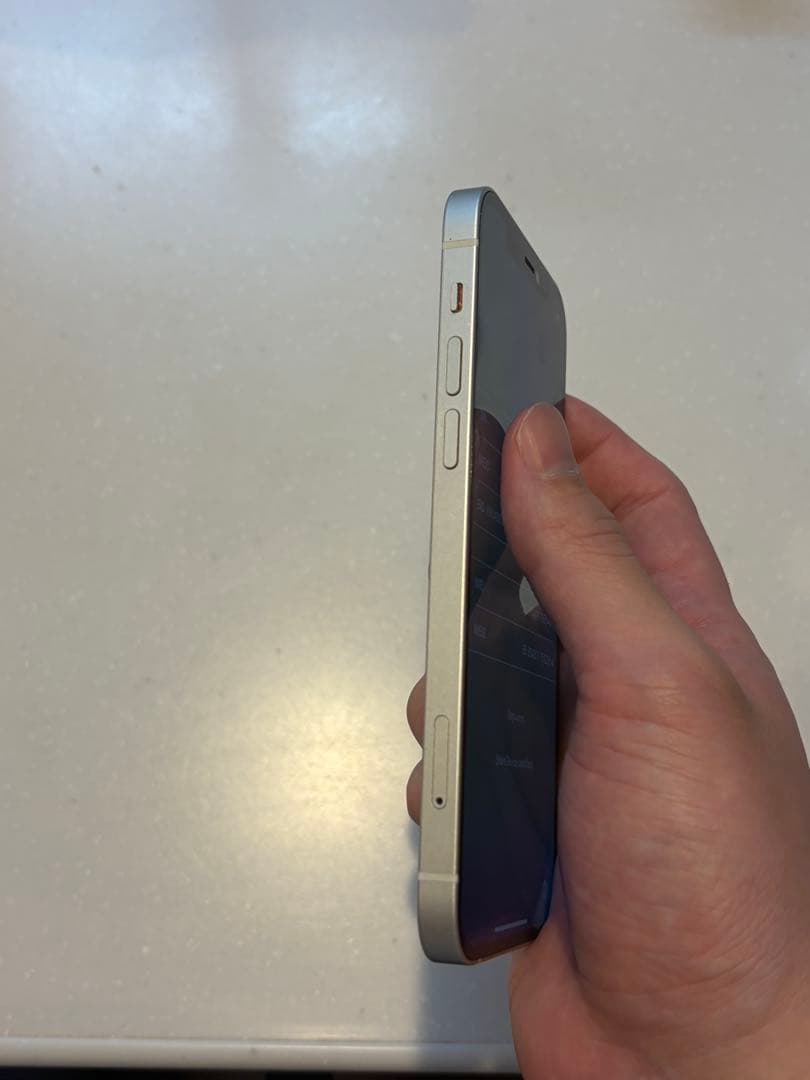 ライト、iPhone12,128GB,SIMロックなし