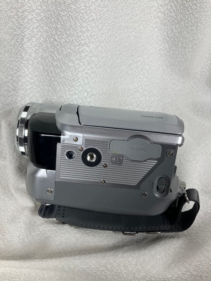Panasonic デジタルビデオカメラ　NC-GS300-S