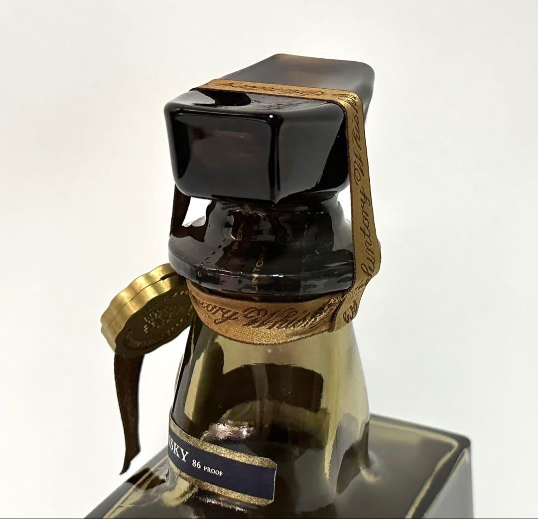 サントリー　ローヤル　プレミアム12年　720ml