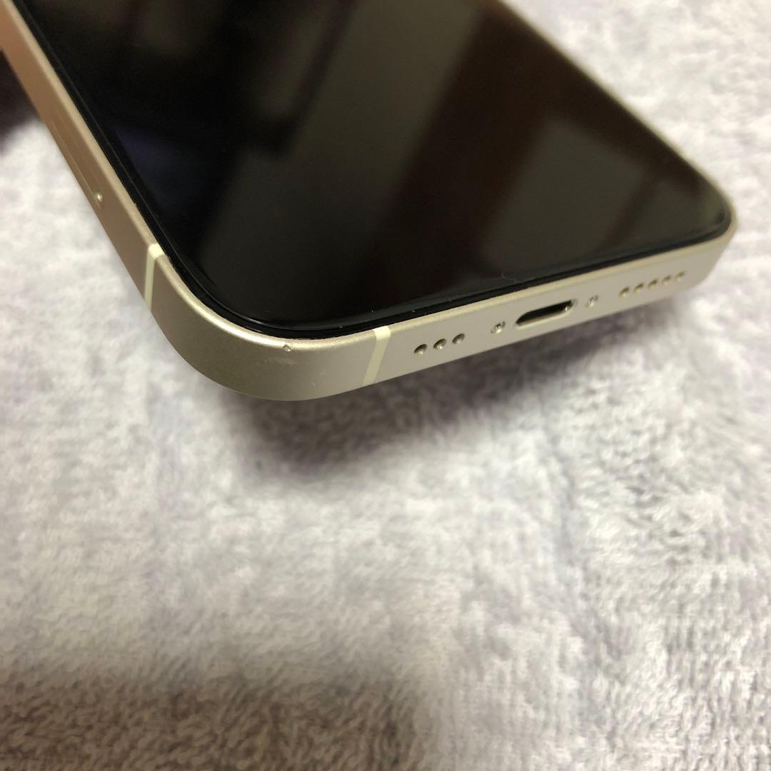 アップル　アイフォーン　iPhone12 128GB ホワイト　美品　小傷のみ