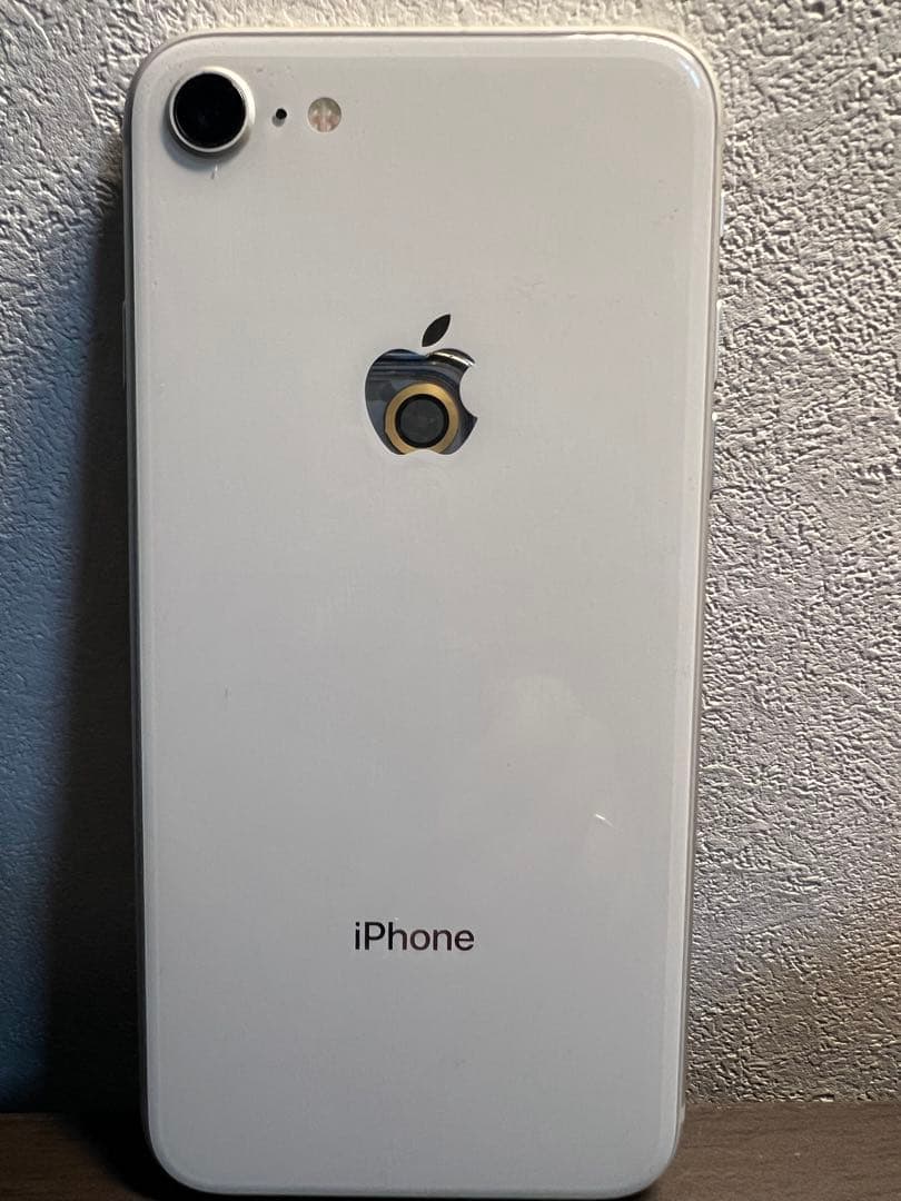 iPhone8 64GB ホワイト SIMロックあり docomo