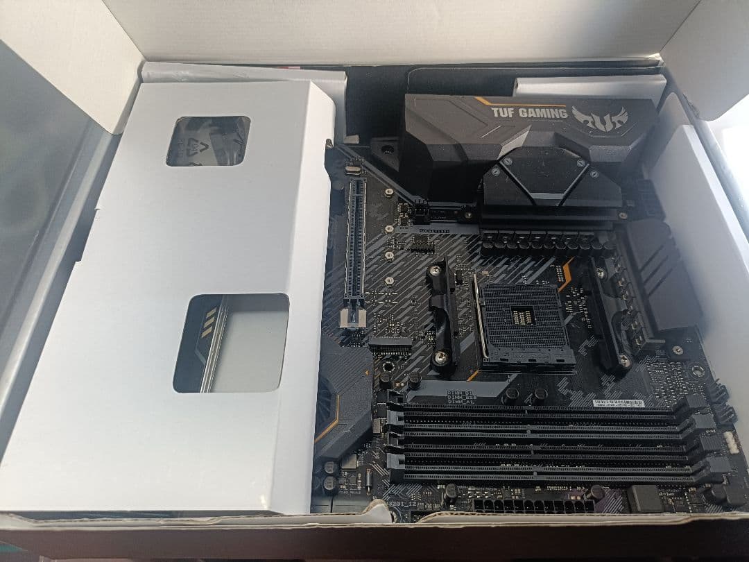 ASUS TUF GAMING X570-PLUS マザーボード　ジャンク