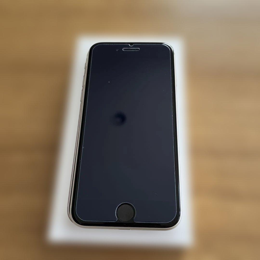 iPhone SE (第3世代) 256GB ホワイト 充電ケーブル付