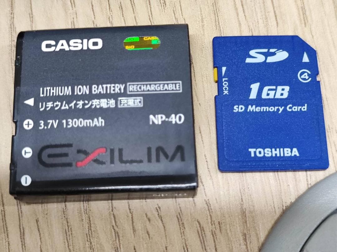 CASIO EXILIM EX-Z1080 10.1メガピクセル デジカメ 美品