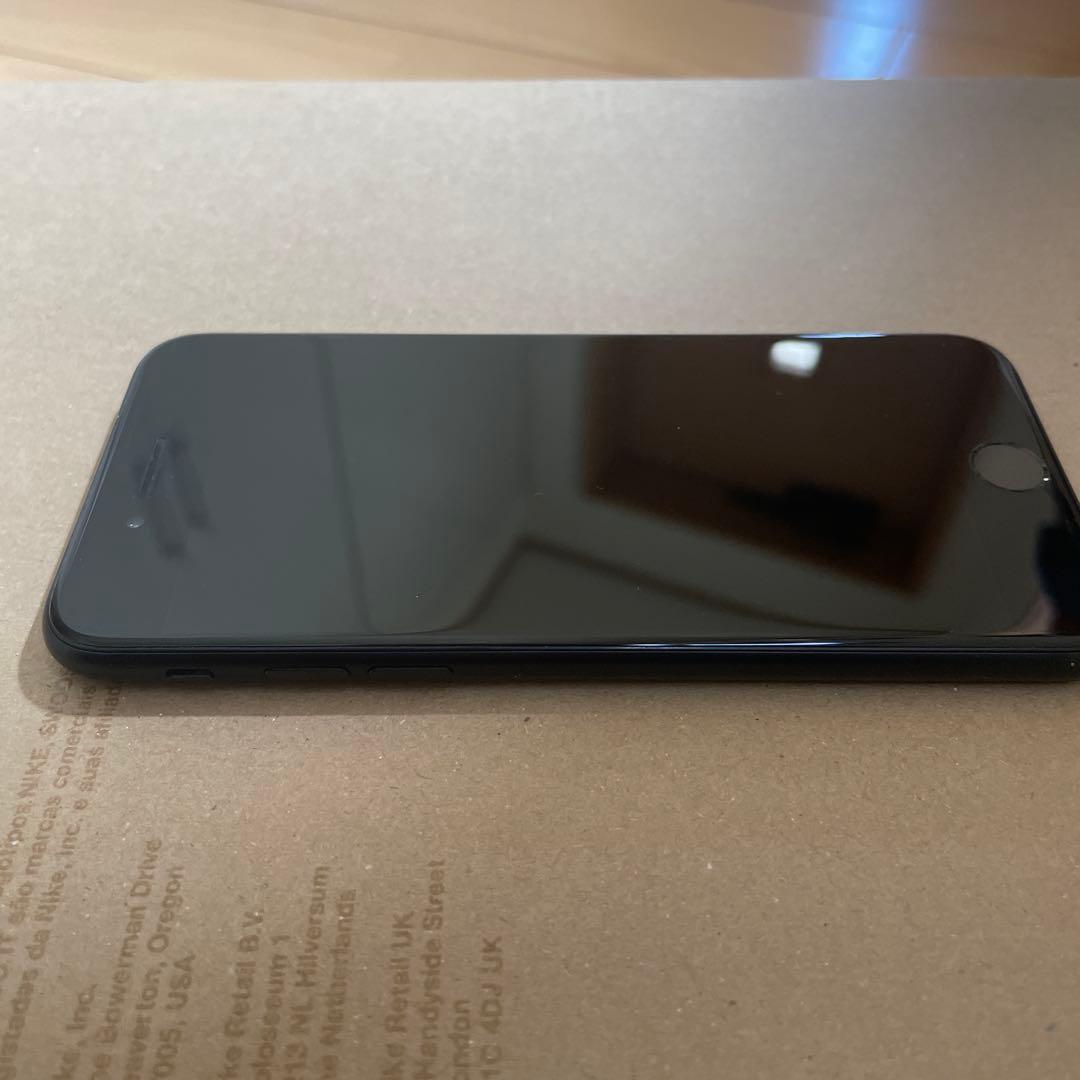 iPhone SE SIMロックなし 26.2