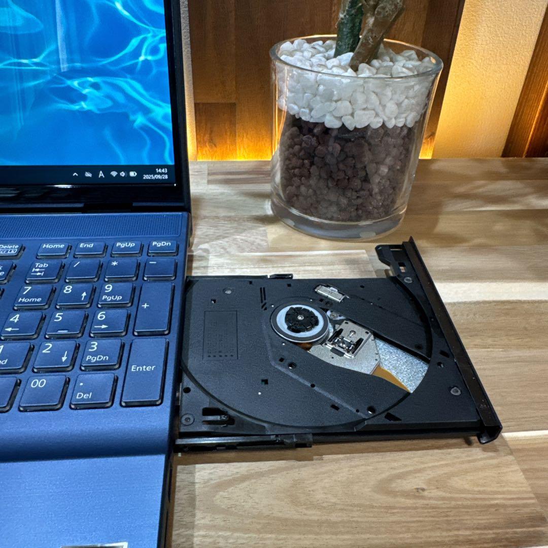 おすすめ‼️LIFEBOOK☘️Ryzen 7☘ブルー☘️フルHD☘ノートパソコン