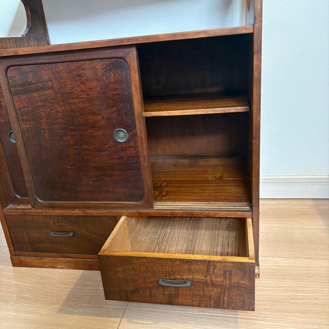 約100年 古道具 木製収納家具 引き戸と引き出し付き 木製　和風飾り棚 レトロ