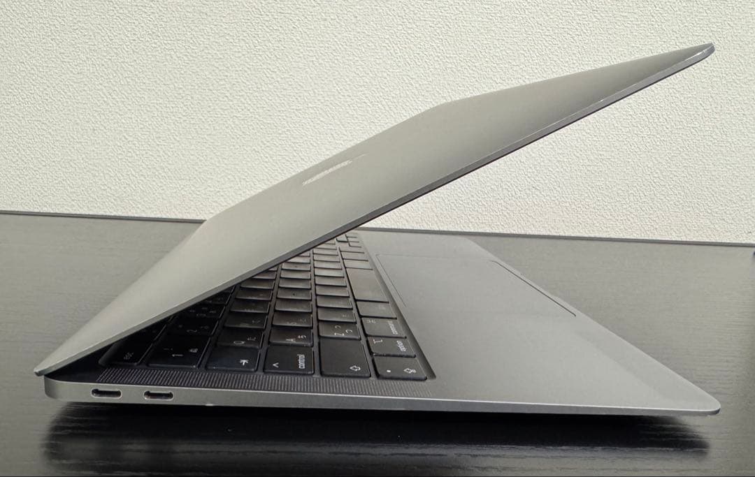 MacBook Air M1 16GB 512GB バッテリ88% 充放電300