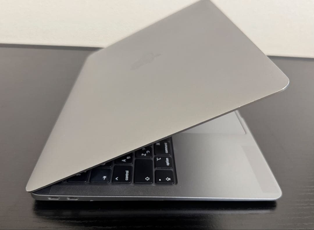 MacBook Air M1 16GB 512GB バッテリ88% 充放電300