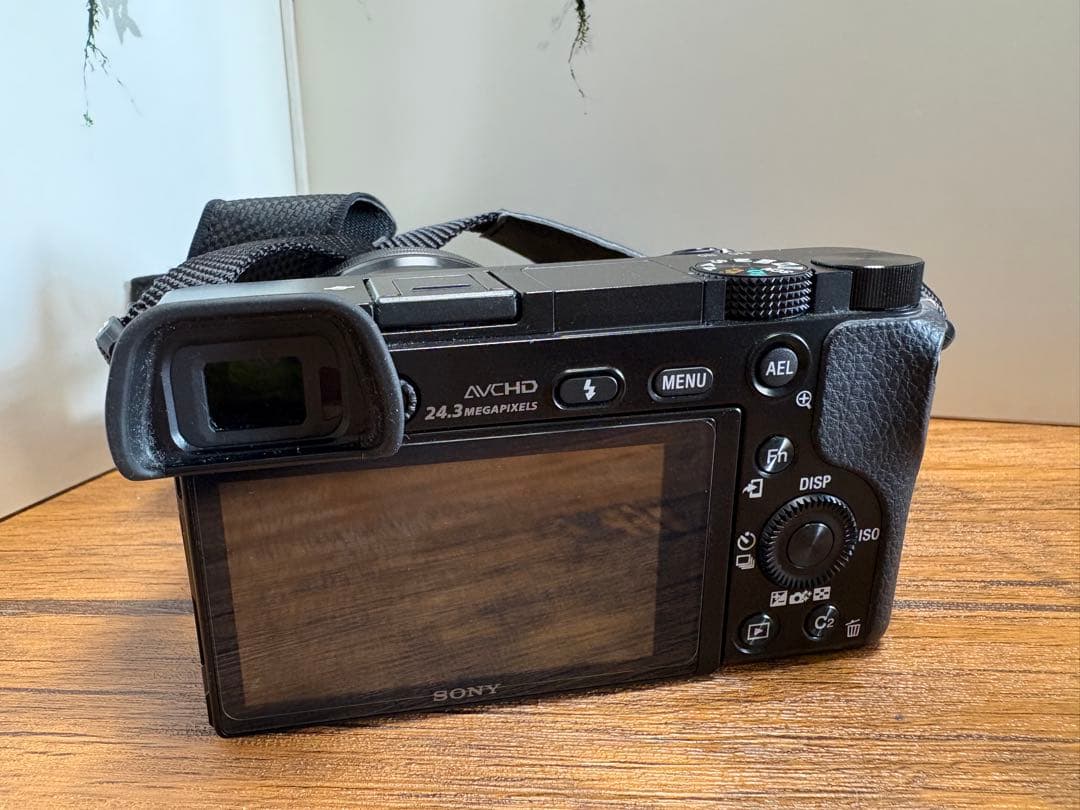 【お値下げ】SONY α6000 ミラーレスカメラ E 16-50レンズ付き