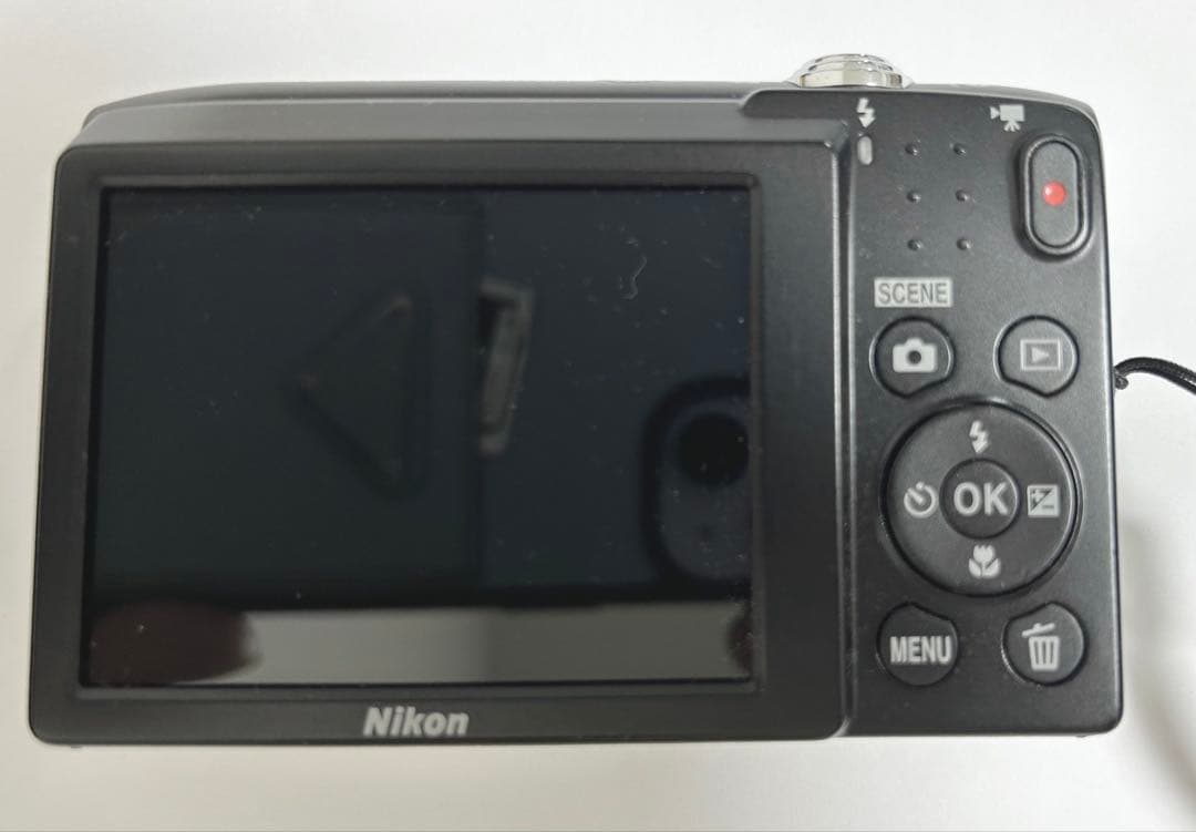 ★Nikon COOLPIX ★コンパクトデジタルカメラ ★バッテリー付き