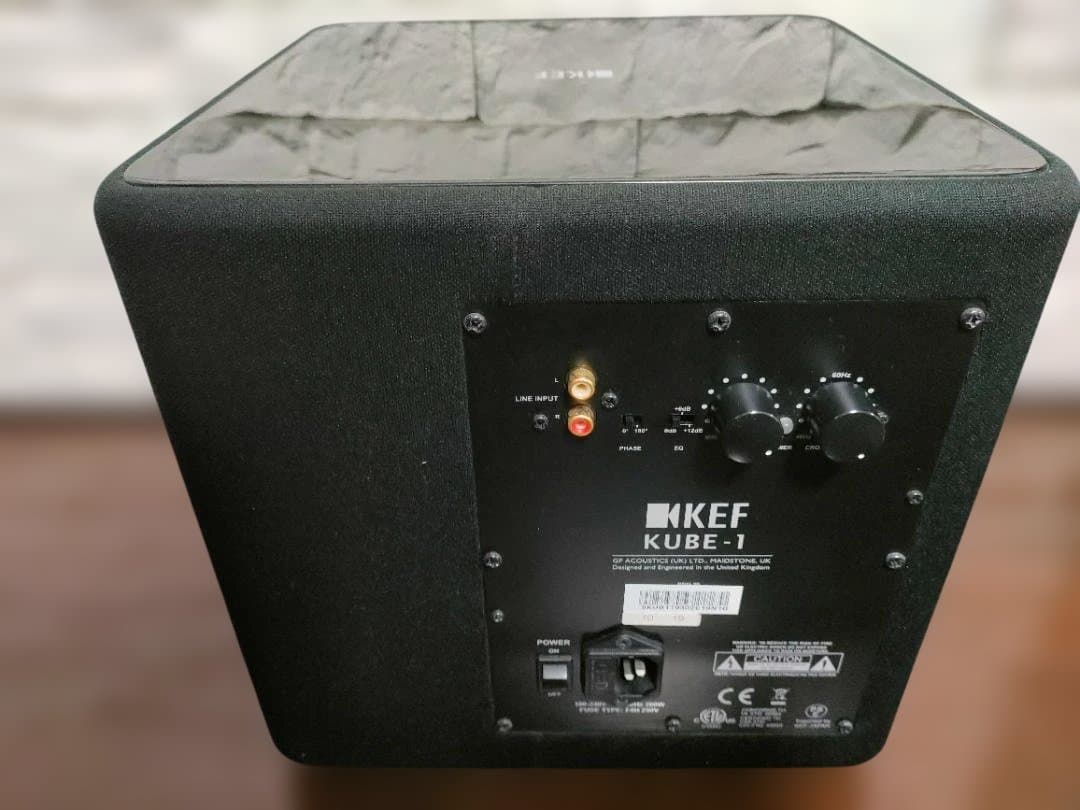 KEF サブウーファー KUBE-1 電源ケーブル付属
