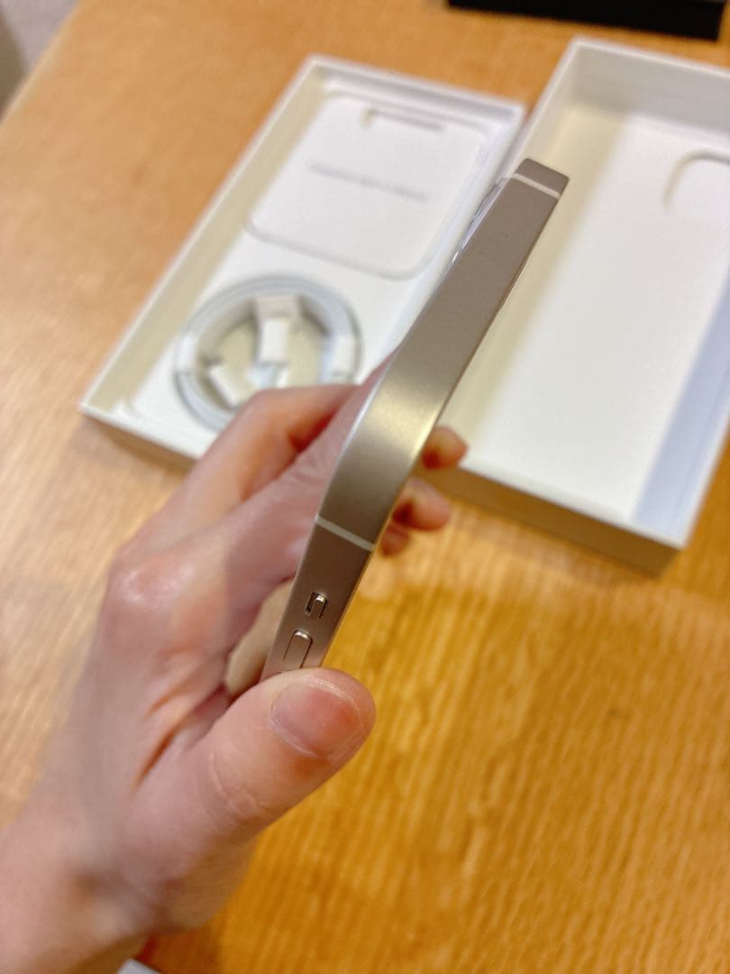 美品◇iPhone13 本体 128GBスターライト ホワイト