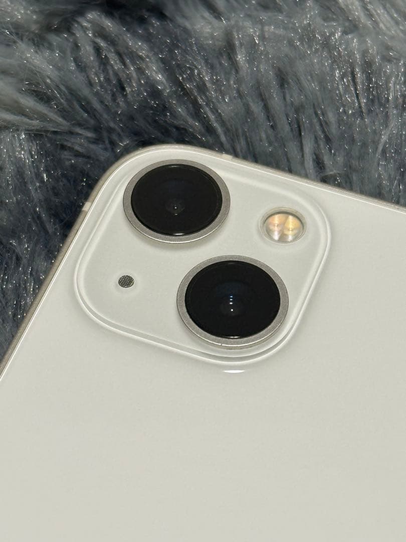 Apple iPhone 13 スターライト 本体