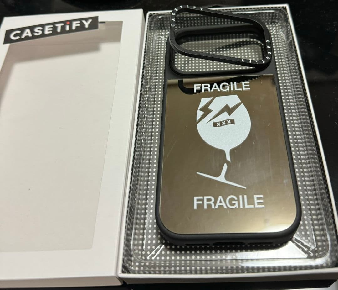 iPhoneアクセサリー CASETiFY Fragment GOD SELECTION 17pro