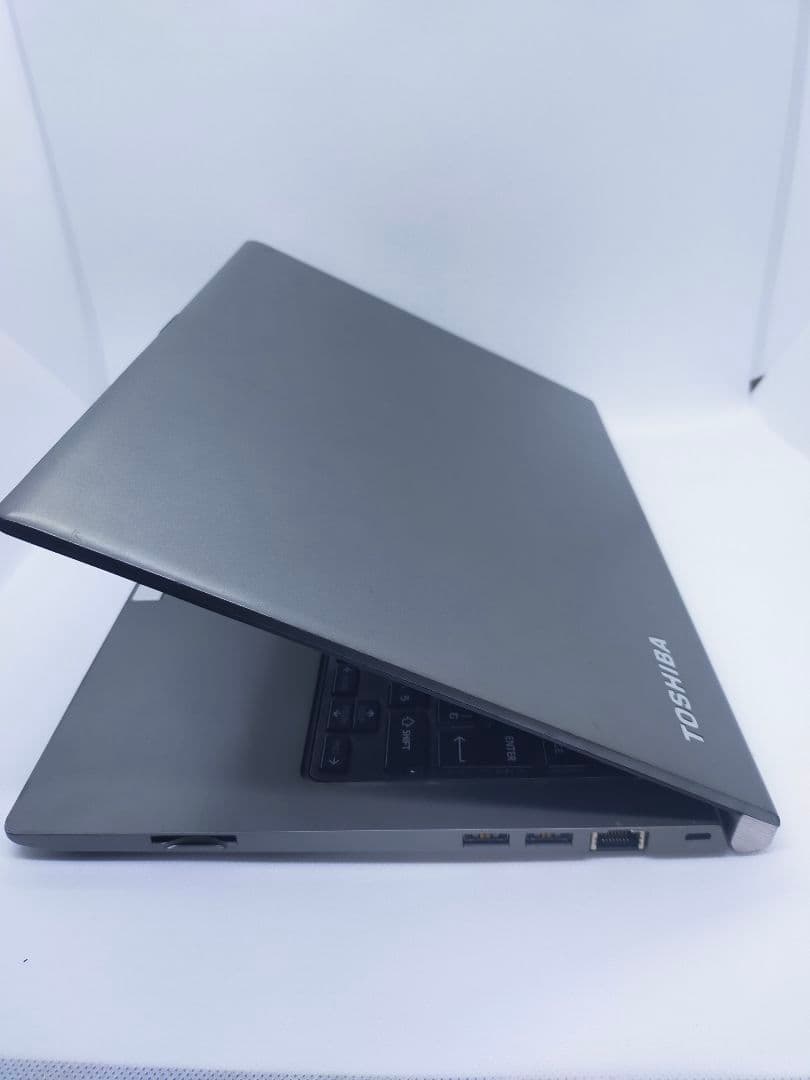 東芝　Dynabook　R63/M　訳アリ　ノートパソコン
