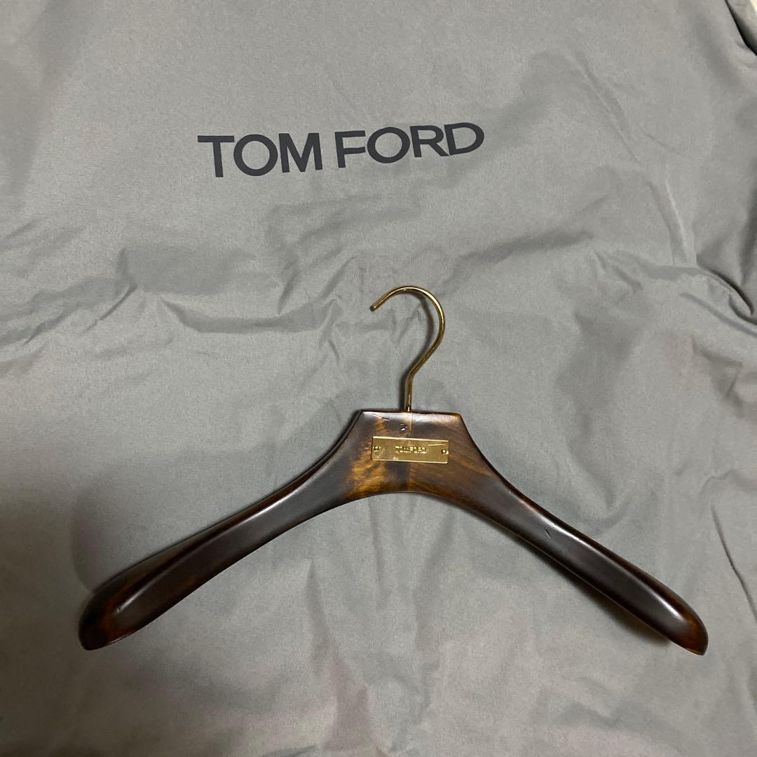 TOM FORD ガーメントバッグ グレー　メンズジャケット用　ハンガー42