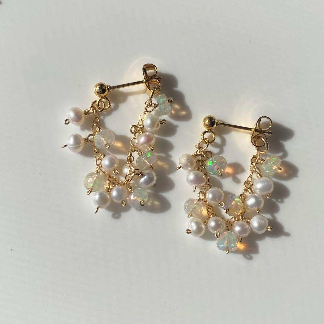 no.246＊14kgf パール&オパールしゃらしゃらピアス