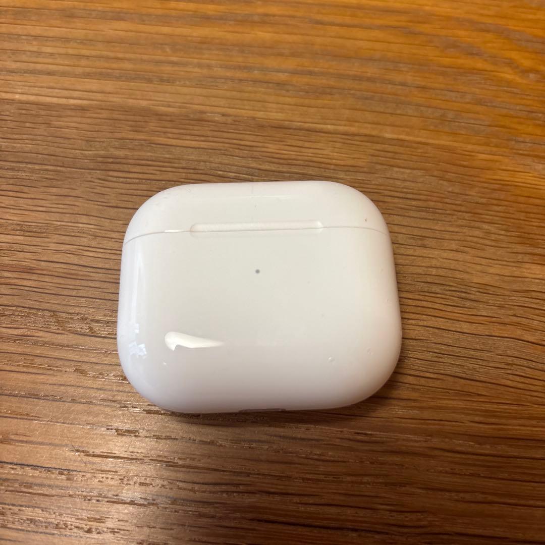 コ*ン様 AirPods 第3世代 本体 ホワイト 充電ケース付き