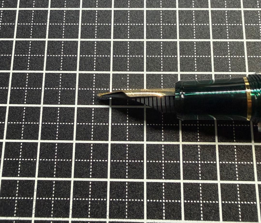PLATINUM #3776 CENTURY Laurel-Green 万年筆