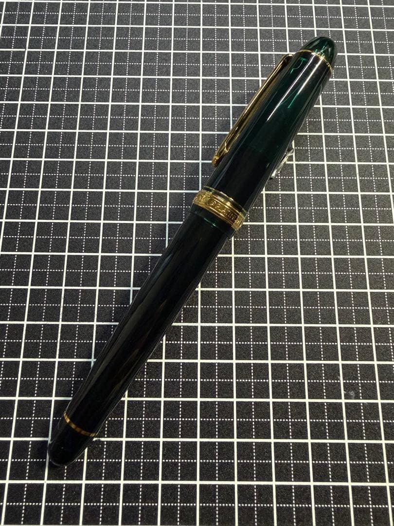 PLATINUM #3776 CENTURY Laurel-Green 万年筆