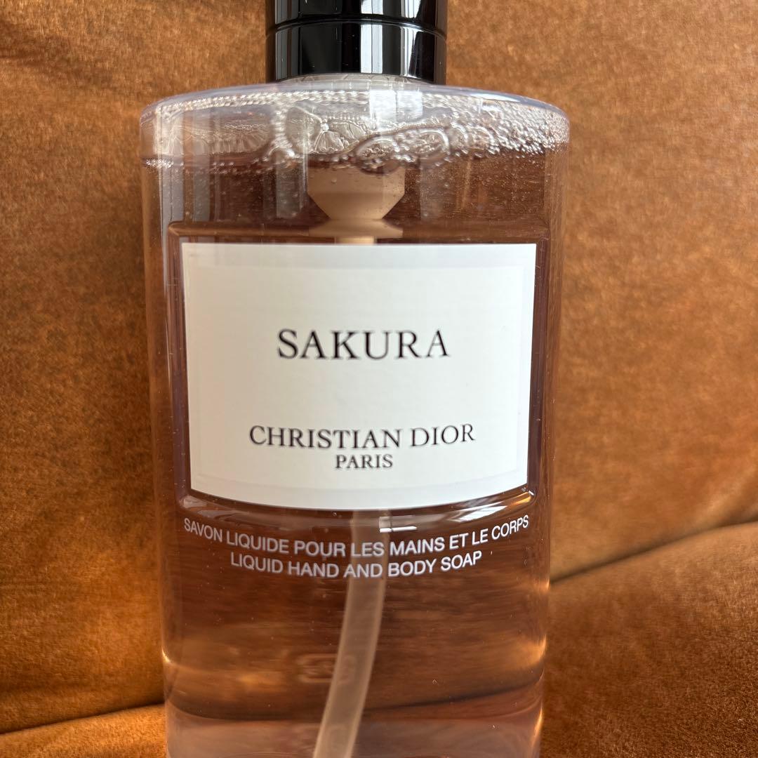 クリスチャン・ディオール SAKURA 350ml ボディソープ