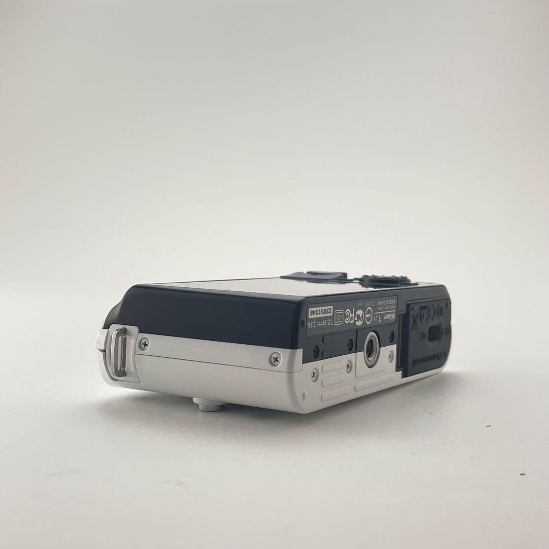 【訳あり・美品】Nikon1 J1 ホワイト ボディ