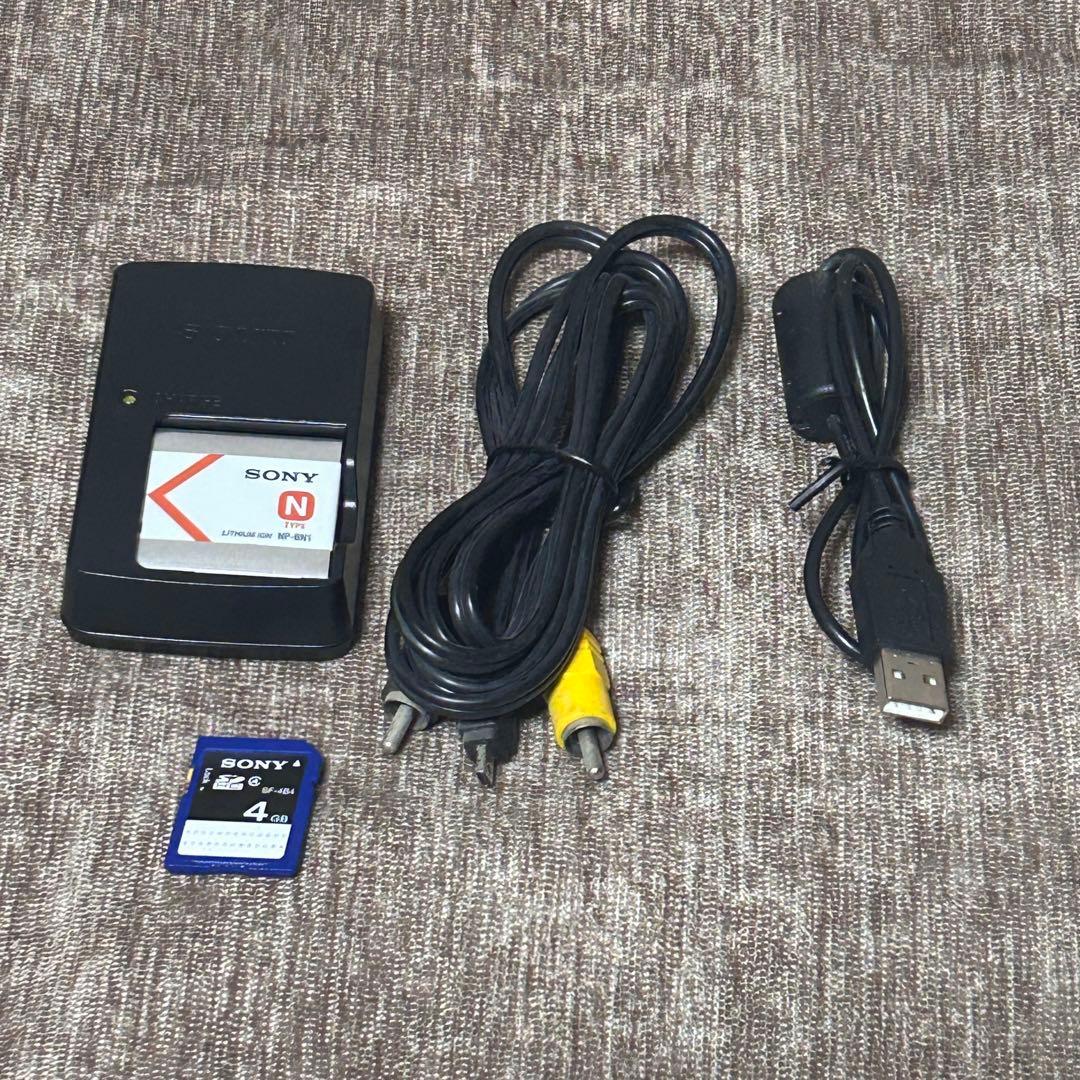 【稼働品　付属品完備】SONY Cyber-shot DSC-W320 シルバー