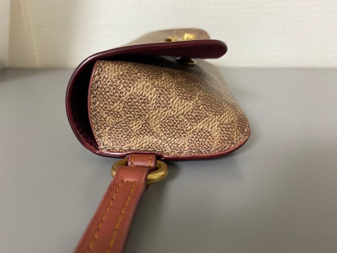 COACH サングラス眼鏡ケース バッグ チャーム シグネチャー キャンバス