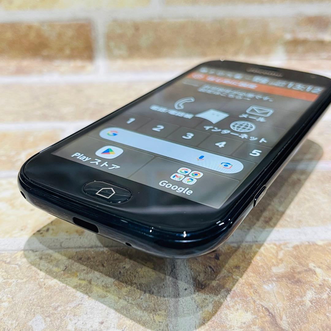 SIMフリー らくらくスマートフォン me 32GB ブラック 電池良好