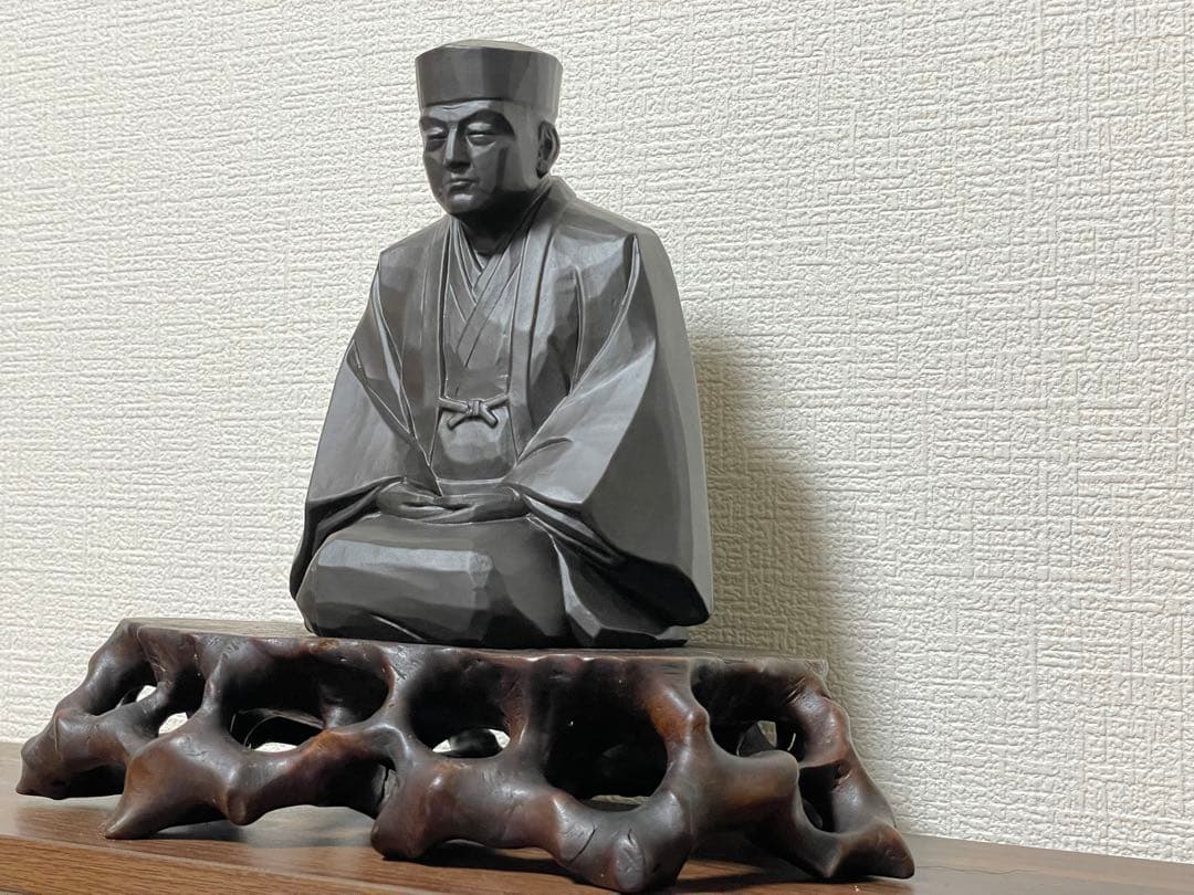 千利休像 坐禅姿 陶器置物 共箱付 茶道具 茶室飾り 古美術 高さ約19.2cm