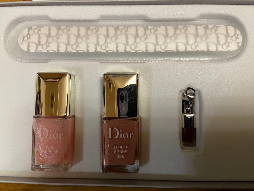 Dior ネイルポリッシュ セット
