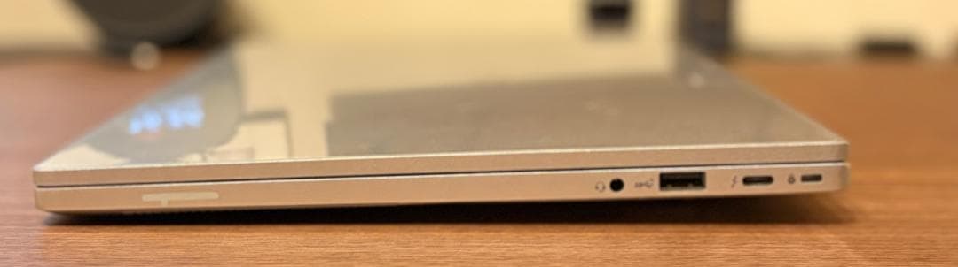 【ほぼ新品】intel NUC M15 i7 2TB 16GB