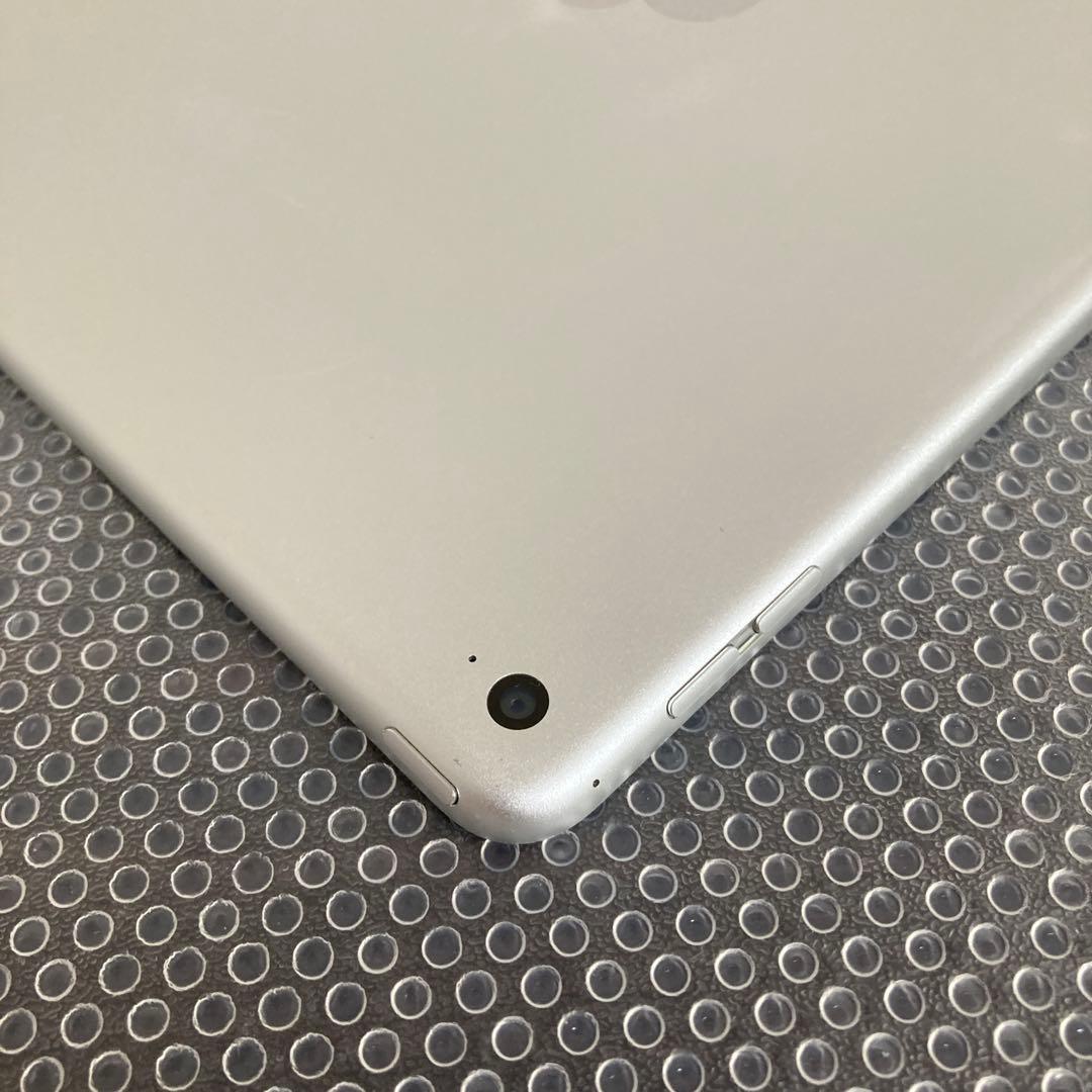 2806 電池最良好☆iPad Air2 第2世代 32GB WIFIモデル☆