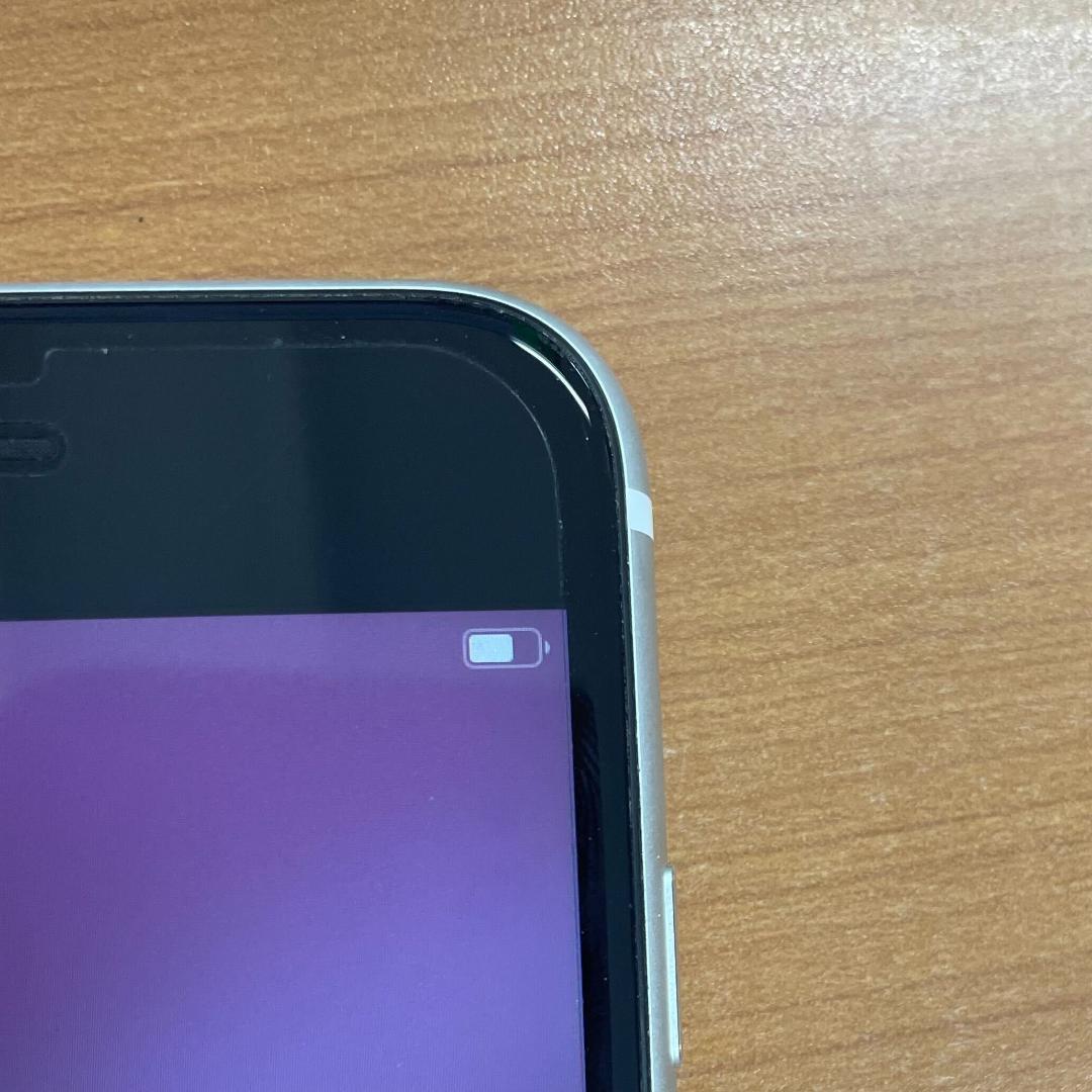 ま*ー様 動作確認済み iPhone SE 第2世代 64GB ID:G7700