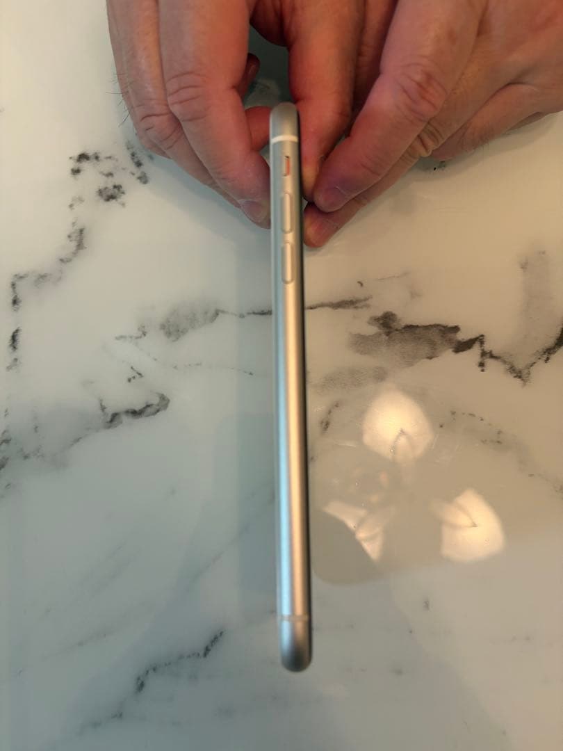 iPhone11 Apple SIMフリー　64GB