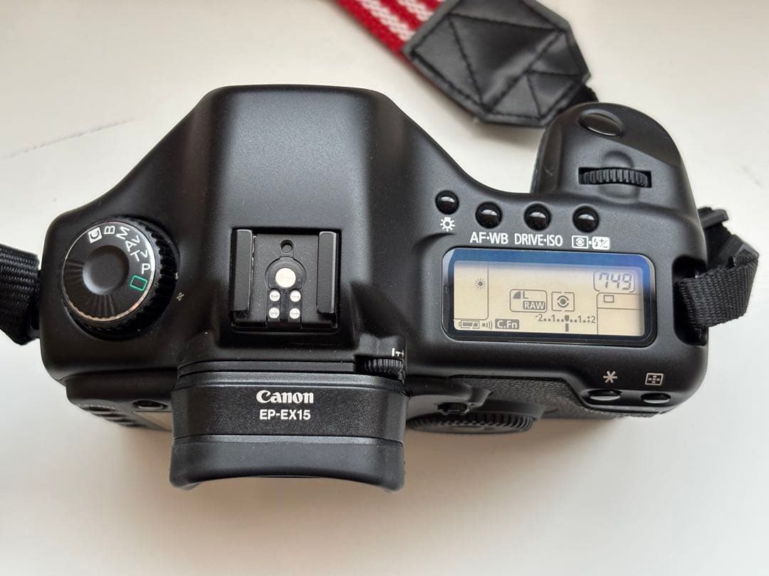 Canon EOS 5D デジタル一眼レフカメラ　本体