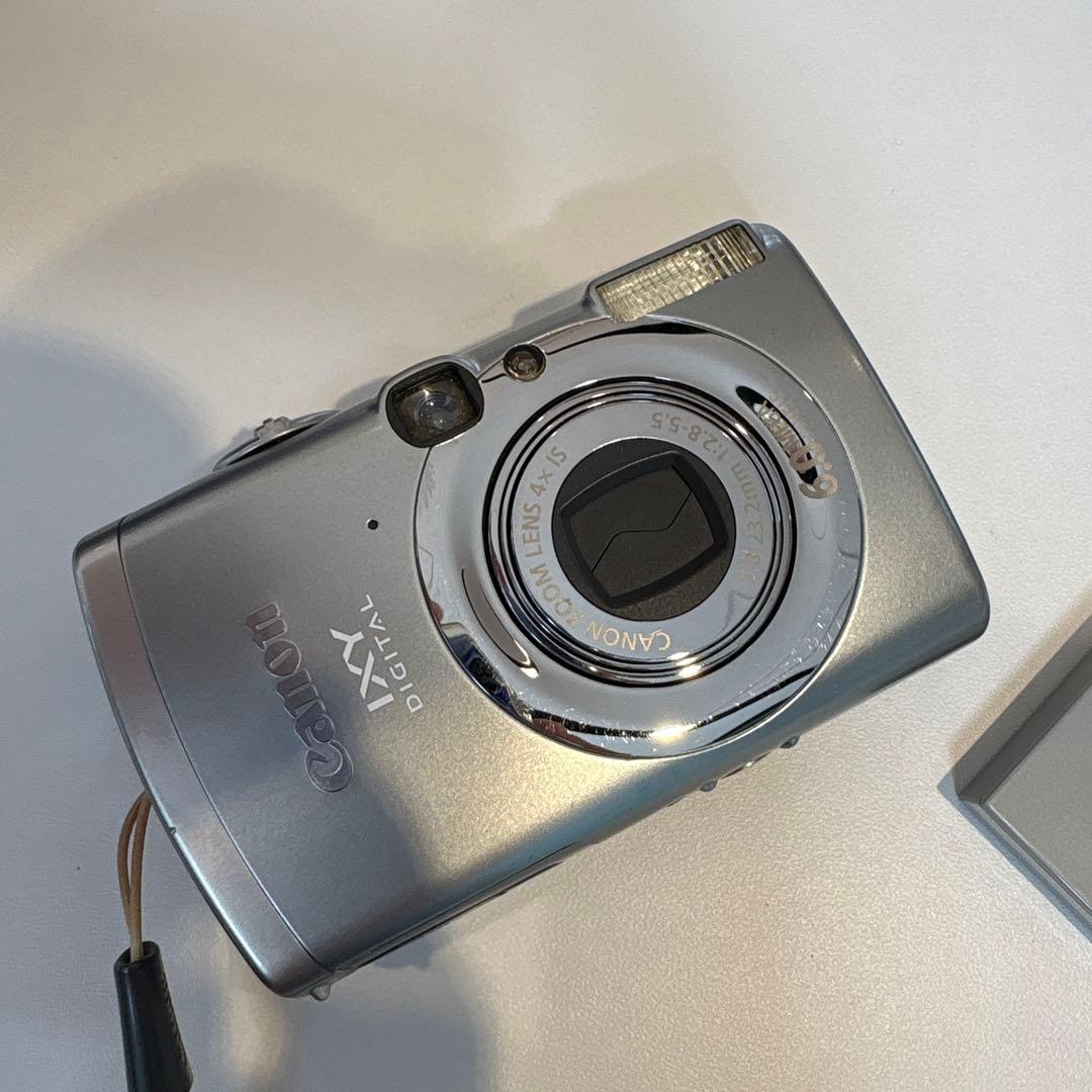 Canon IXY Digital 800ISコンパクトデジタルカメラ
