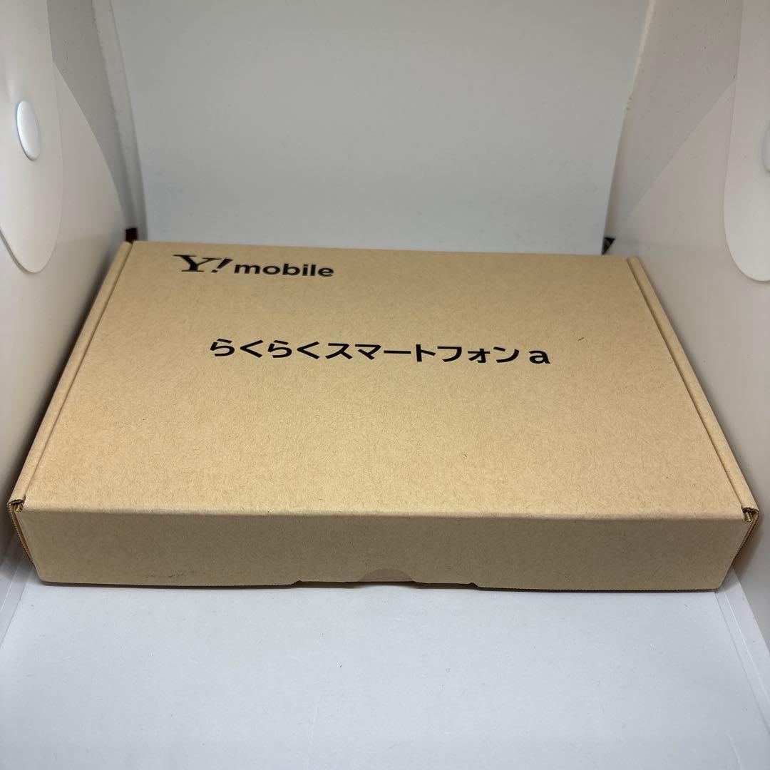 美品 Y!mobile らくらくスマートフォン a FCNT A401FC