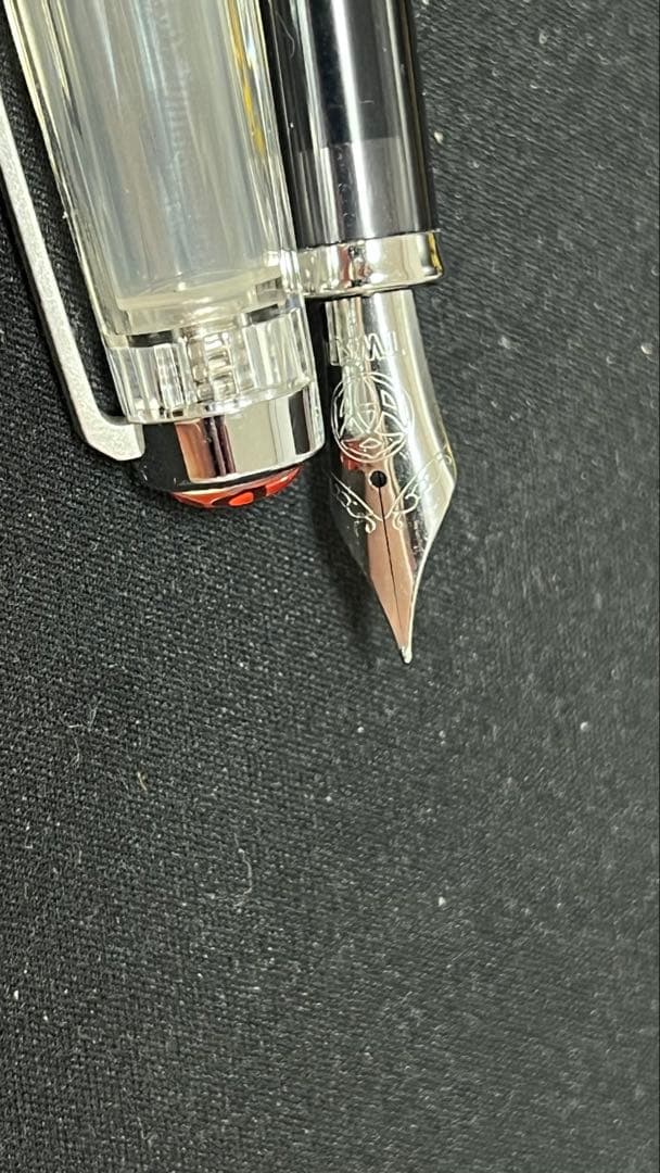 TWSBI Vac 700 透明 万年筆（スチールニブ） EF
