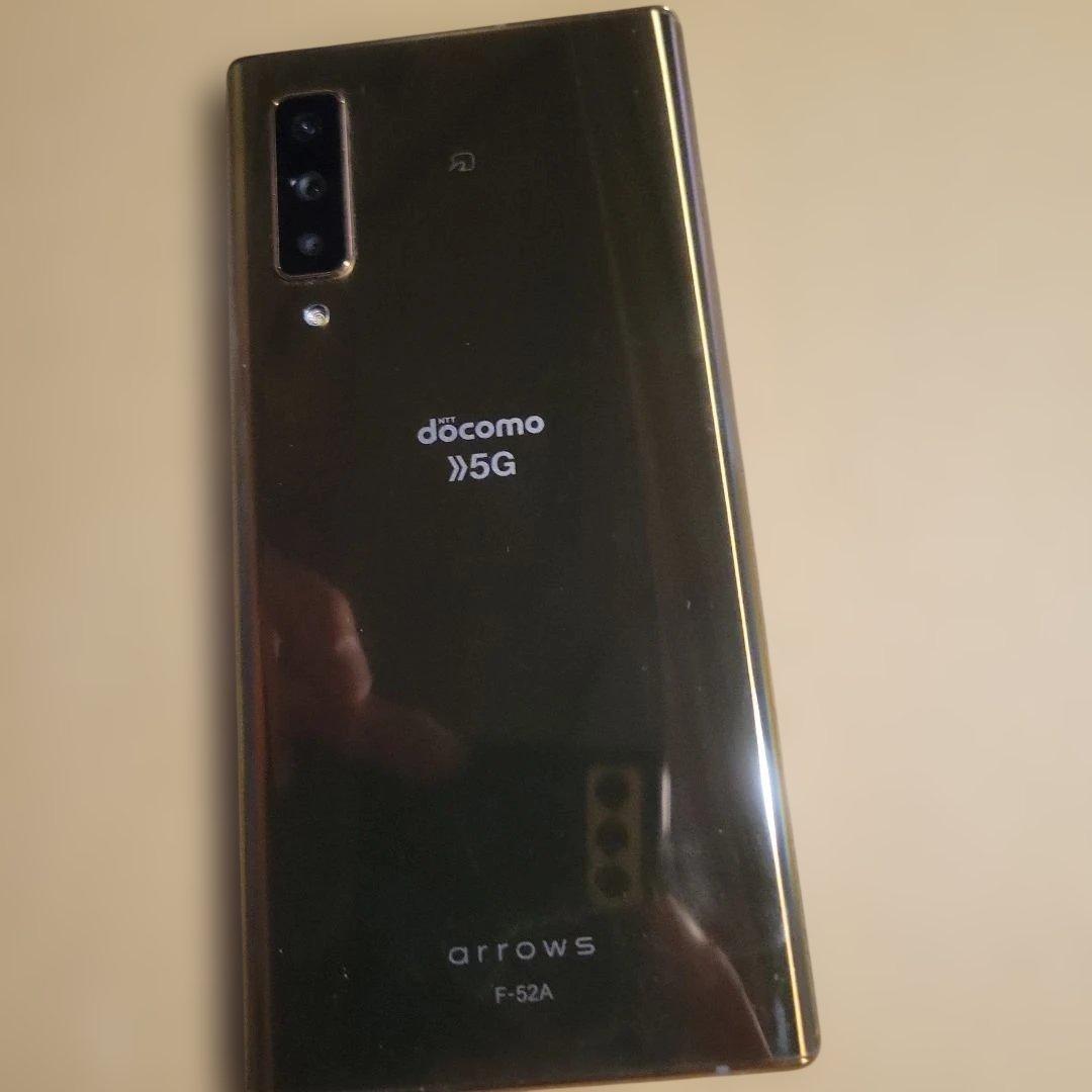 docomo FUJITSU arrows NX9 F-52A ゴールド 中古